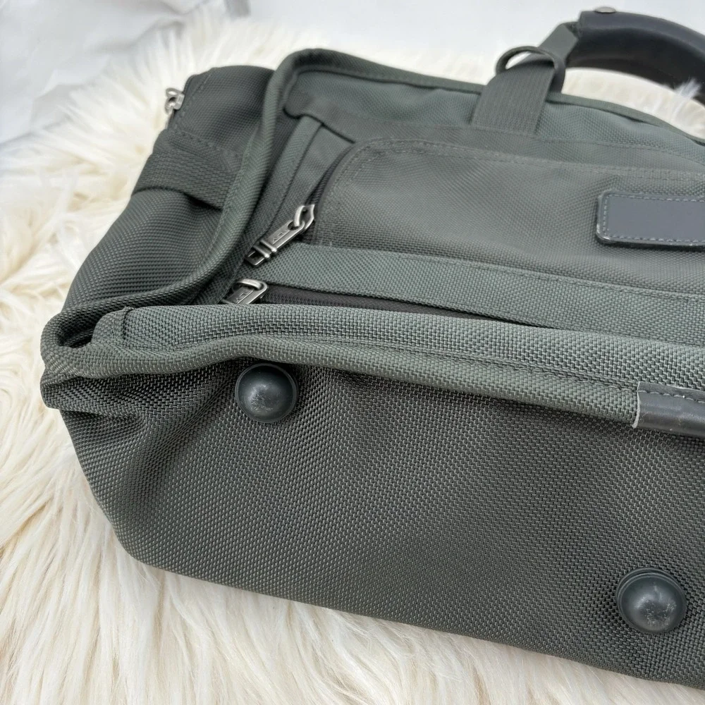 Tumi 225M3 carry on laptop briefcase bag‎ Deep Forrest Green **no Shoulder Strap